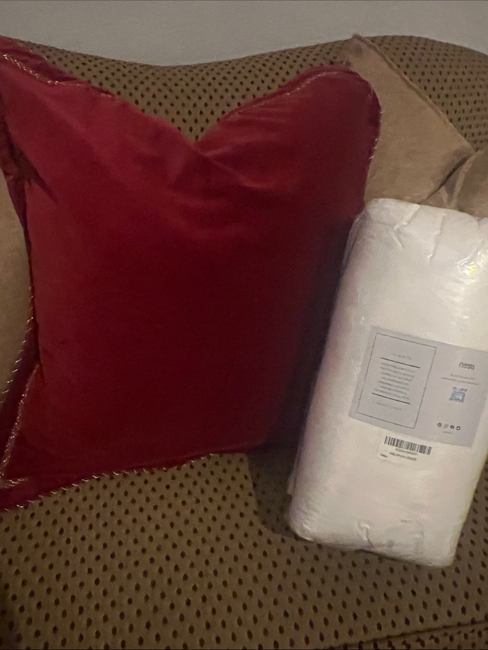 NESTL Plush Support Pillow Inserts 26x26 (includes 2 pillow inserts)